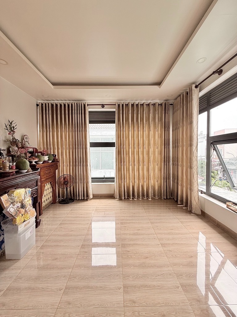 Bán nhà Lương Văn Can Quận 8 – 174m² – Hẻm xe tải 8m – Gần Bùi Minh Trực – Giá 11 tỷ 3