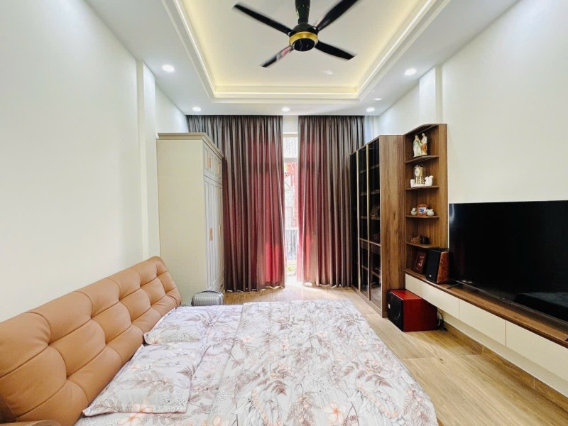 MẶT TIỀN KINH DOANH QUẬN 1 – 63M2 (4X15) 3 TẦNG – NHÀ MỚI, NỘI THẤT CAO CẤP – 18.5 TỶ