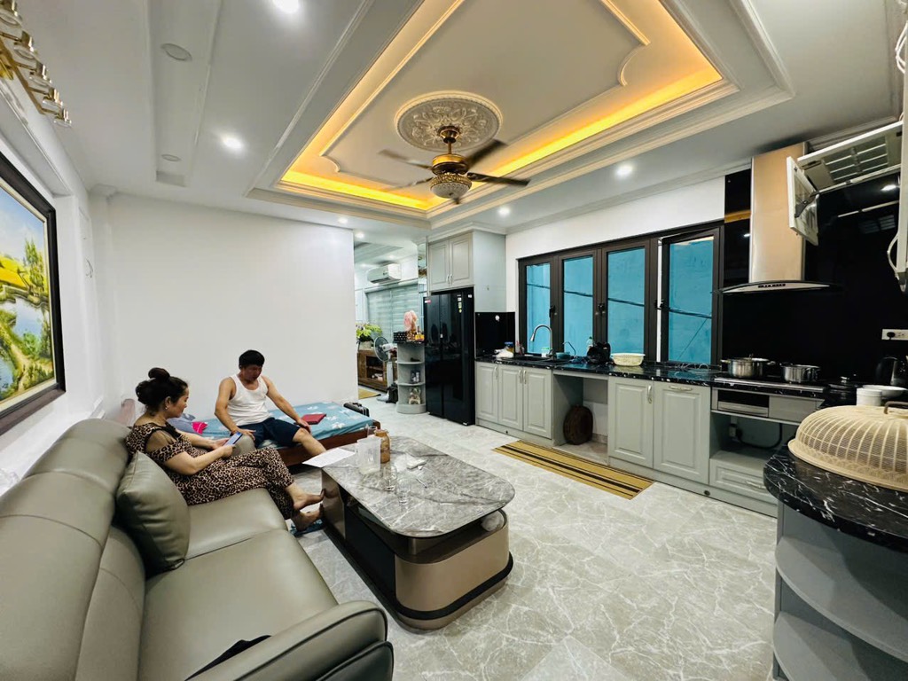 OTO TRÁNH – LÔ GÓC 2 MẶT TIỀN – KINH DOANH – SÁT KDT PHÚ ĐÔ CHÂU VĂN LIÊM – 6 TẦNG THANG MÁY – NỘI THẤT XỊN.