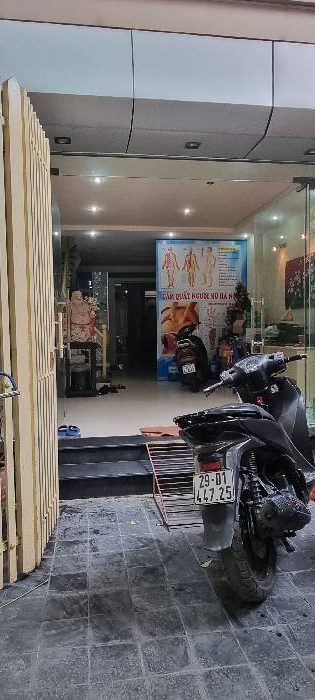 TRẦN KHÁT CHÂN,HAI BÀ TRƯNG 22tỷ 90m MẶT TIỀN 5m,VỈA HÈ KINH DOANH,KHU VỰC HIẾM