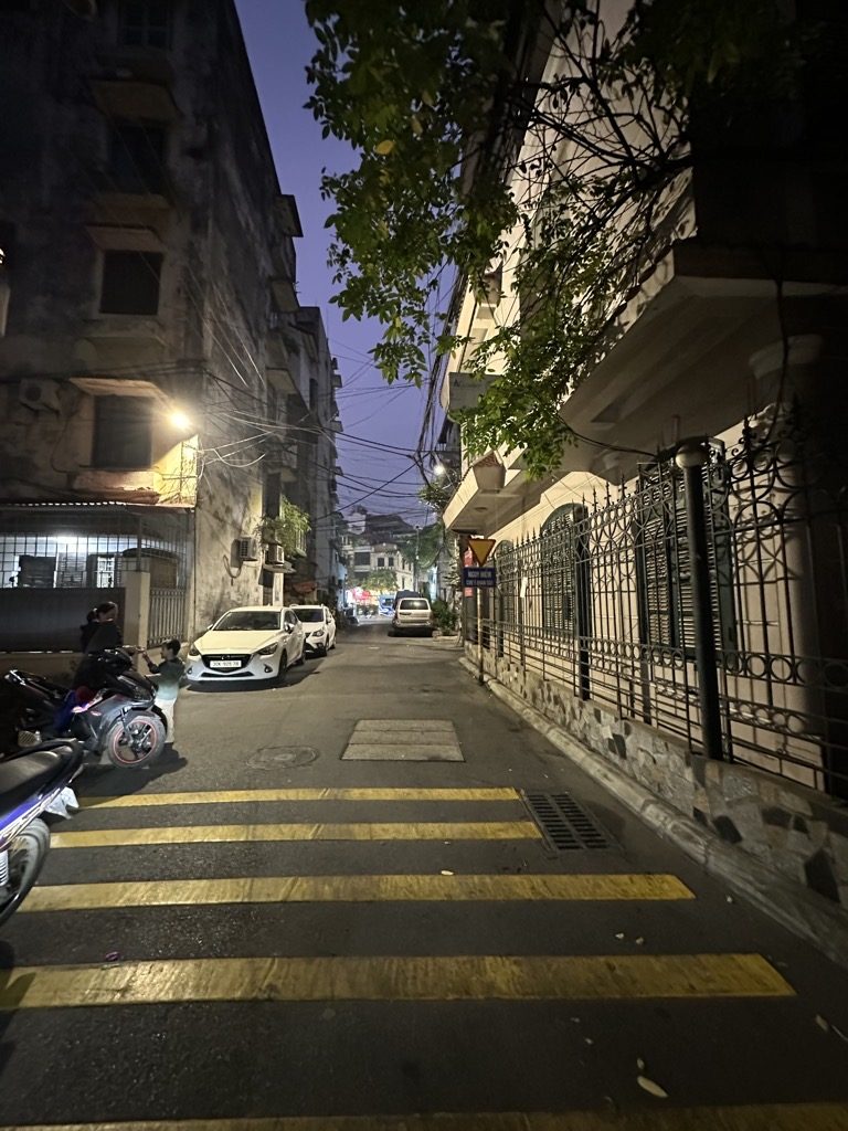 NGUYỄN VĂN CỪ,LONG BIÊN 17tỷ 105m NGÕ Ô TÔ ĐỖ CỬA,BÁN ĐẤT TẶNG NHÀ