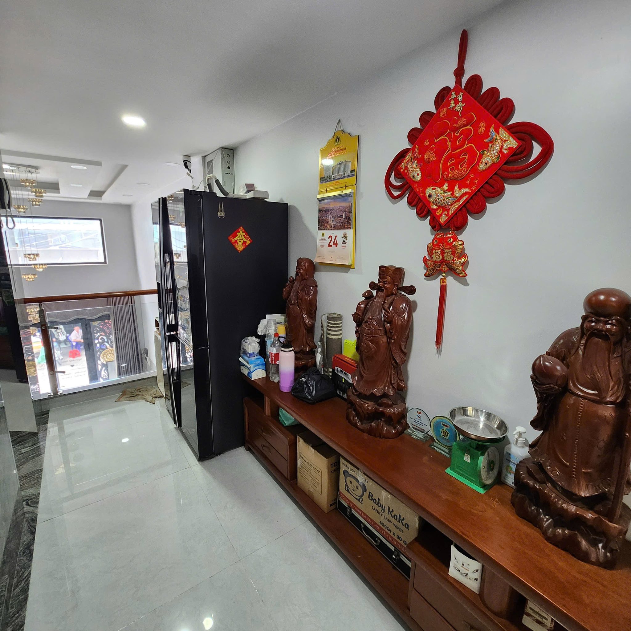 HẺM Ô TÔ THÔNG NGAY BỆNH VIỆN HỒNG ĐỨC KẾ UBND PHƯỜNG