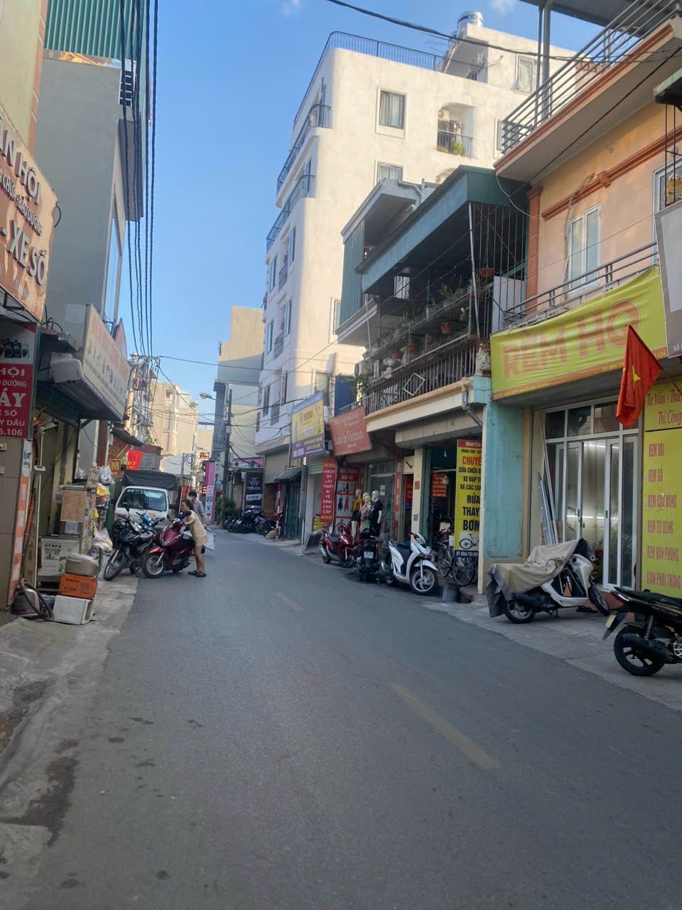 BÁN NHÀ DÒNG TIỀN ĐÔNG NGẠC – DT80M2 – MT11M – GIÁ 12 TỶ – NGÕ THÔNG THOÁNG