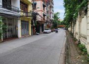 Bán nhà Tây Hồ, gần hồ, phân lô ô tô tránh, vỉa hè, chỉ 22 tỷ