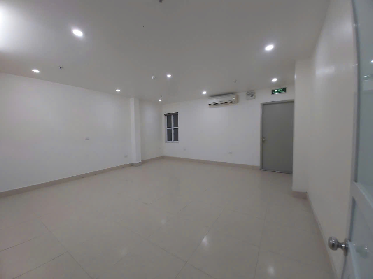 HIẾM:Bán nhà 474m2x9 tầng,MT 18m mặt phố Hồng Tiến – Long Biên – Hà Nội. Thang máy. Kinh doanh vô địch.