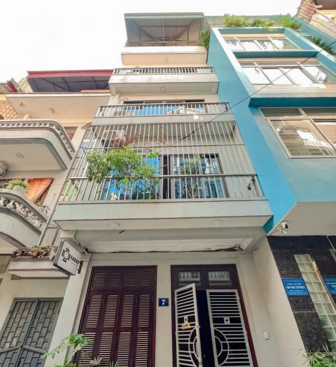 BÁN NHÀ DÂN XÂY HỌC VIÊN TÀI CHÍNH – DT52M2 – 5 TẦNG – GIÁ 7.9 TỶ – Ô TÔ ĐỖ CỬA . THÔNG THOÁNG