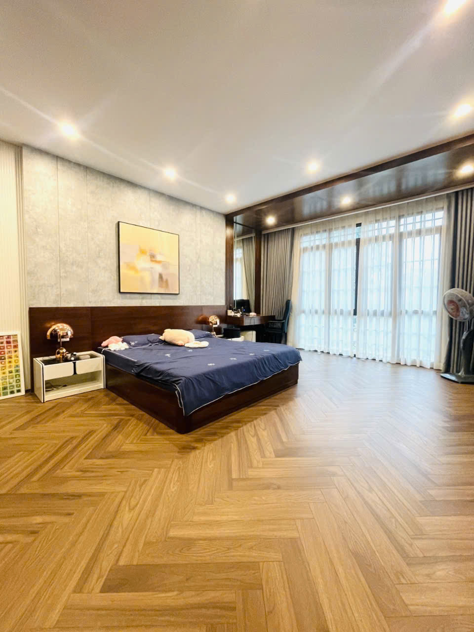 BÁN TÒA NHÀ LÔ GÓC PHÙNG HƯNG- HOÀN KIẾM, 110 M2, MT 10M, GIÁ 138 TỶ.