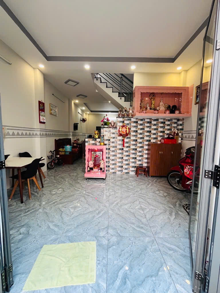 Nhà 5 tầng đẹp không tì vết, Chiến lược, Bình Tân