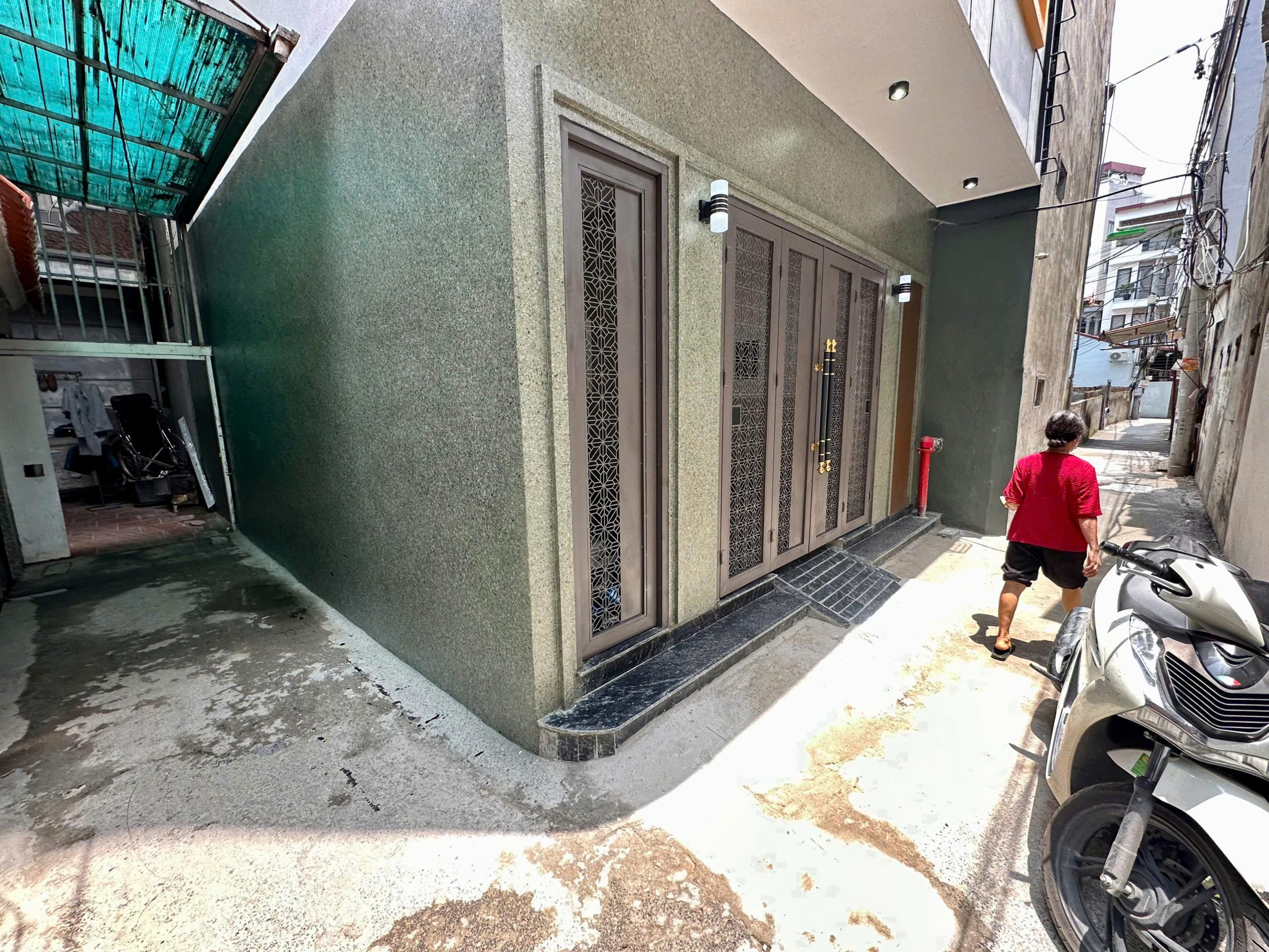 (Tin thật 100%) Bán tòa CHDV lô góc 49m2 x 13CH ở Tu Hoàng – Dòng tiền 720 triệu/năm – Cách phố 45m
