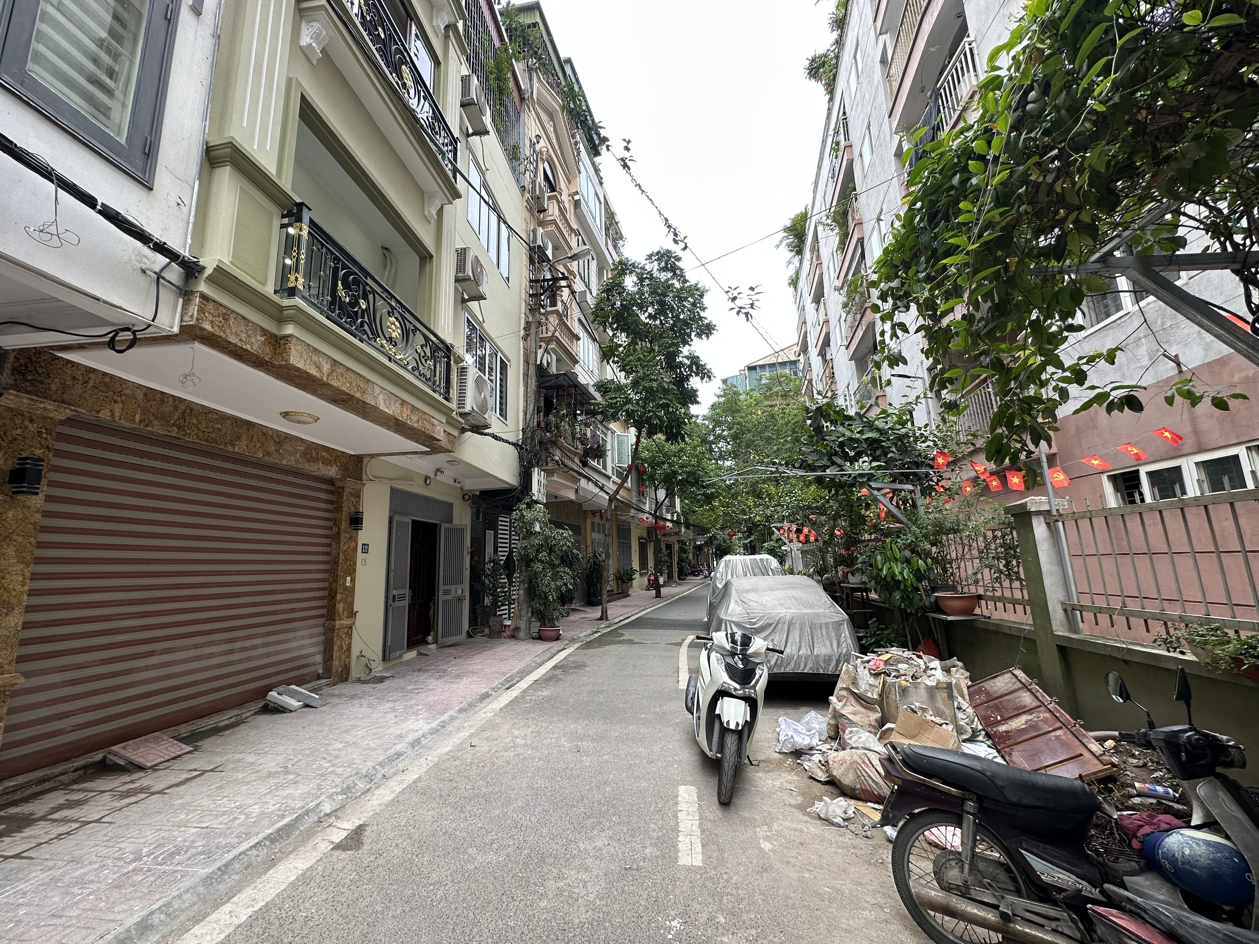 (Tin thật 100%) Bán nhà 50m2 x 8T phố Vĩnh Phúc – Phân lô ô tô tránh – Để ở hoặc làm VP kinh doanh