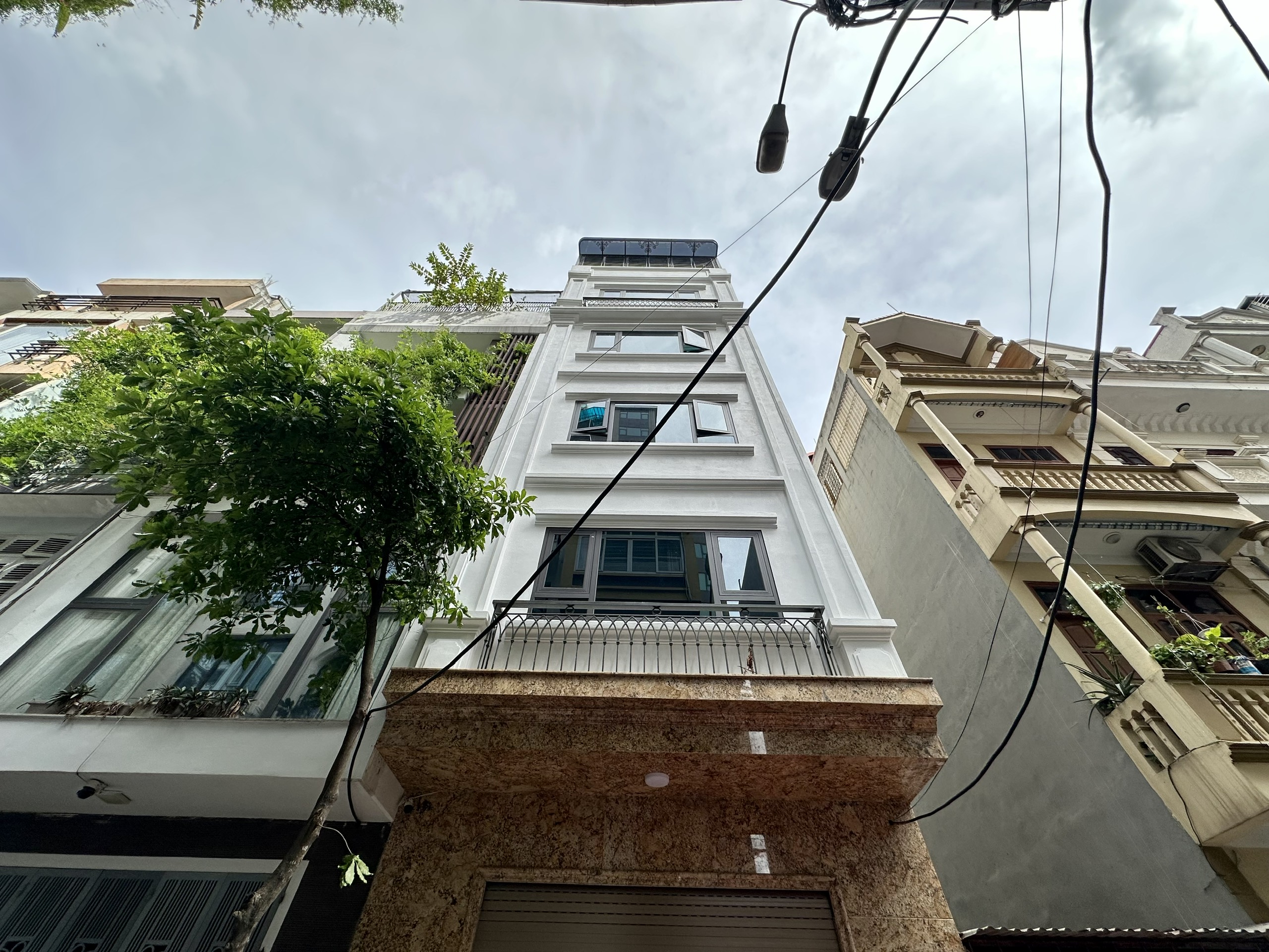 (Tin thật 100%) Bán nhà đẹp 60m2 x 6T tại phố Trung Kính – Phân lô ô tô tránh – Nội thất tiền tỷ