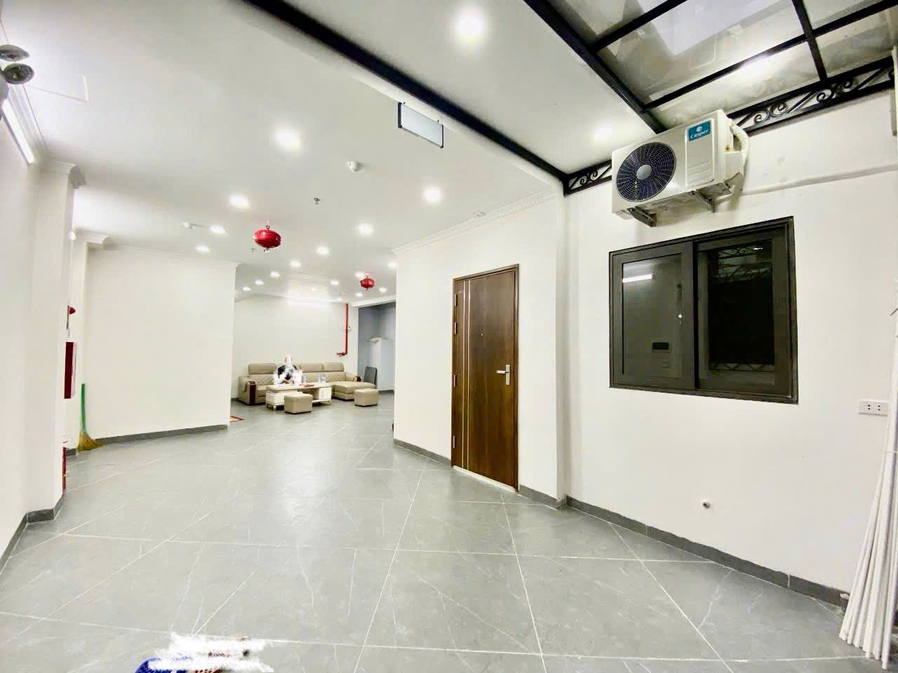 SIÊU PHẨM HỒ TÂY NHỈNH 25 TỶ CĂN HỘ GIÒNG TIỀN