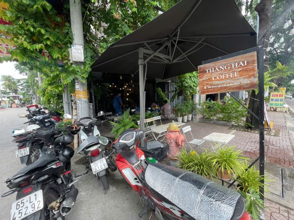 Bình Thạnh ! NHANH CÒN ! QUÁN CAFE GÓC 2 MT ĐẸP LẮM ! DTSD 6m x 14m , Lề Đường góc rộng, Tel : 0362340917 ( chính chủ )
