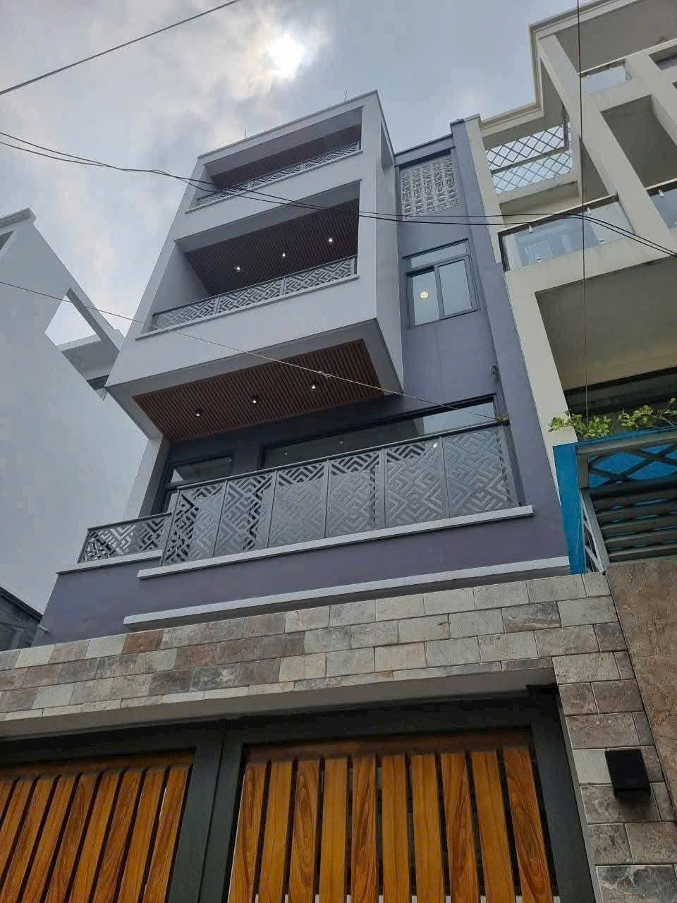 BIỆT THỰ MINI CÓ HẦM – ĐƯỜNG 10M KDC HIỆP THÀNH CITY – GIÁ CHỈ 12,5 TỶ TL