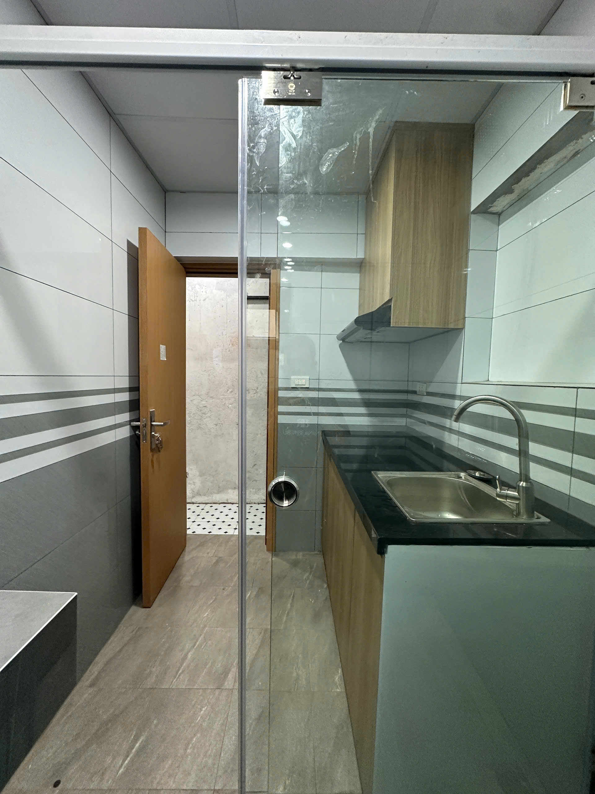BÁN NHÀ TẬP THỂ THÁI THỊNH ĐỐNG ĐA – 50M 2 NGỦ Ô TÔ ĐỖ CỔNG – NHÀ ĐẸP FULL NỘI THẤT Ở NGAY – LH 0326.213.286