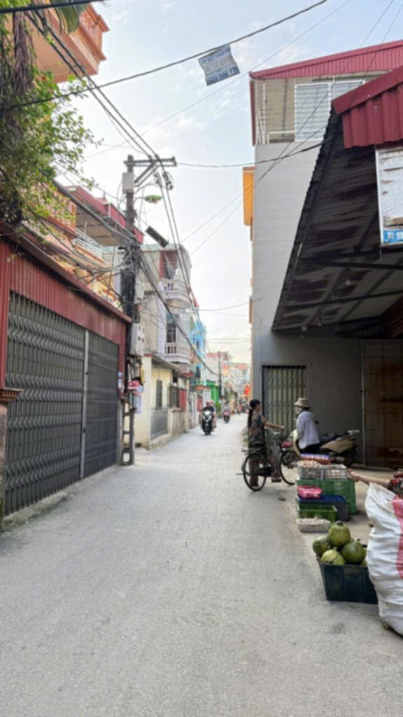 BÁN NHÀ YÊN LỘ -YÊN NGHĨA- HÀ ĐÔNG DT 38M2. nHỈNH 5 TỶ