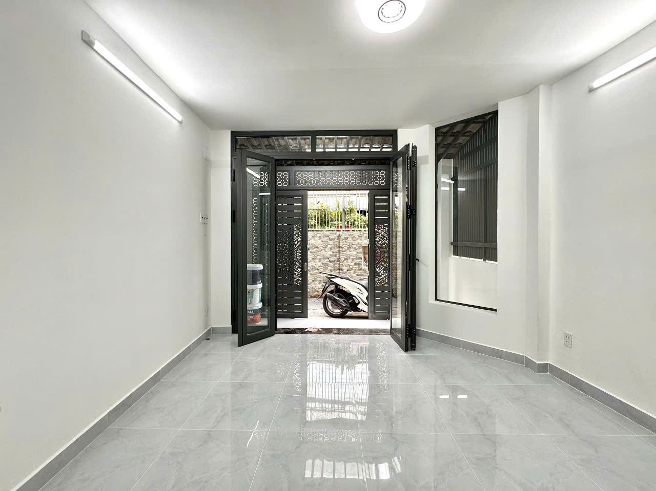 Rẻ hơn 1.5 tỷ! bán nhà 4 tầng Lê Quang Định P.11 Bình Thạnh 3PN 4WC giá chỉ 5.590 Tỷ
