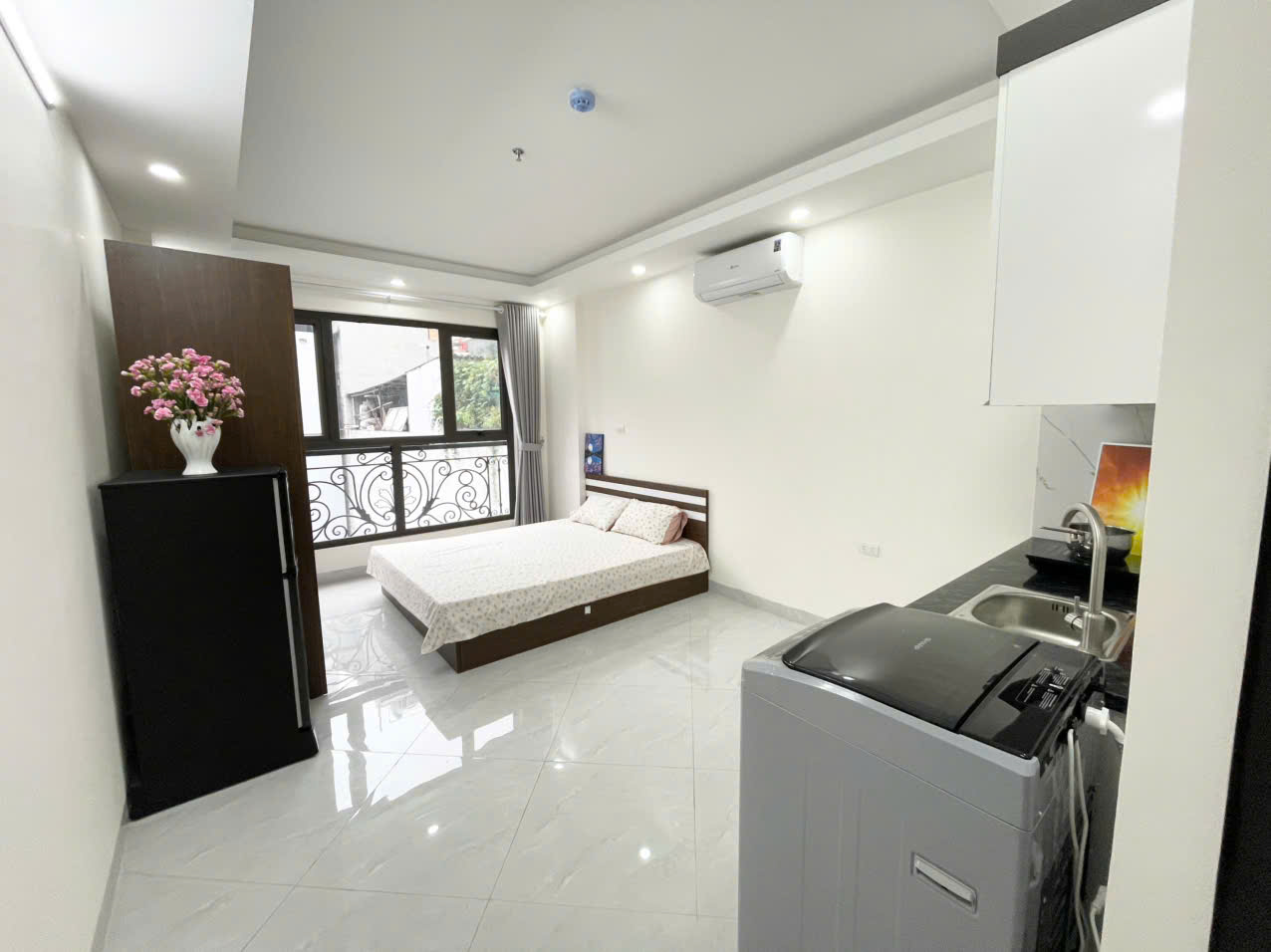 (Cực Hiếm) Căn hộ Studio cao cấp 28m2 mới khai trương ngõ 68 Cầu Giấy – Máy giặt riêng