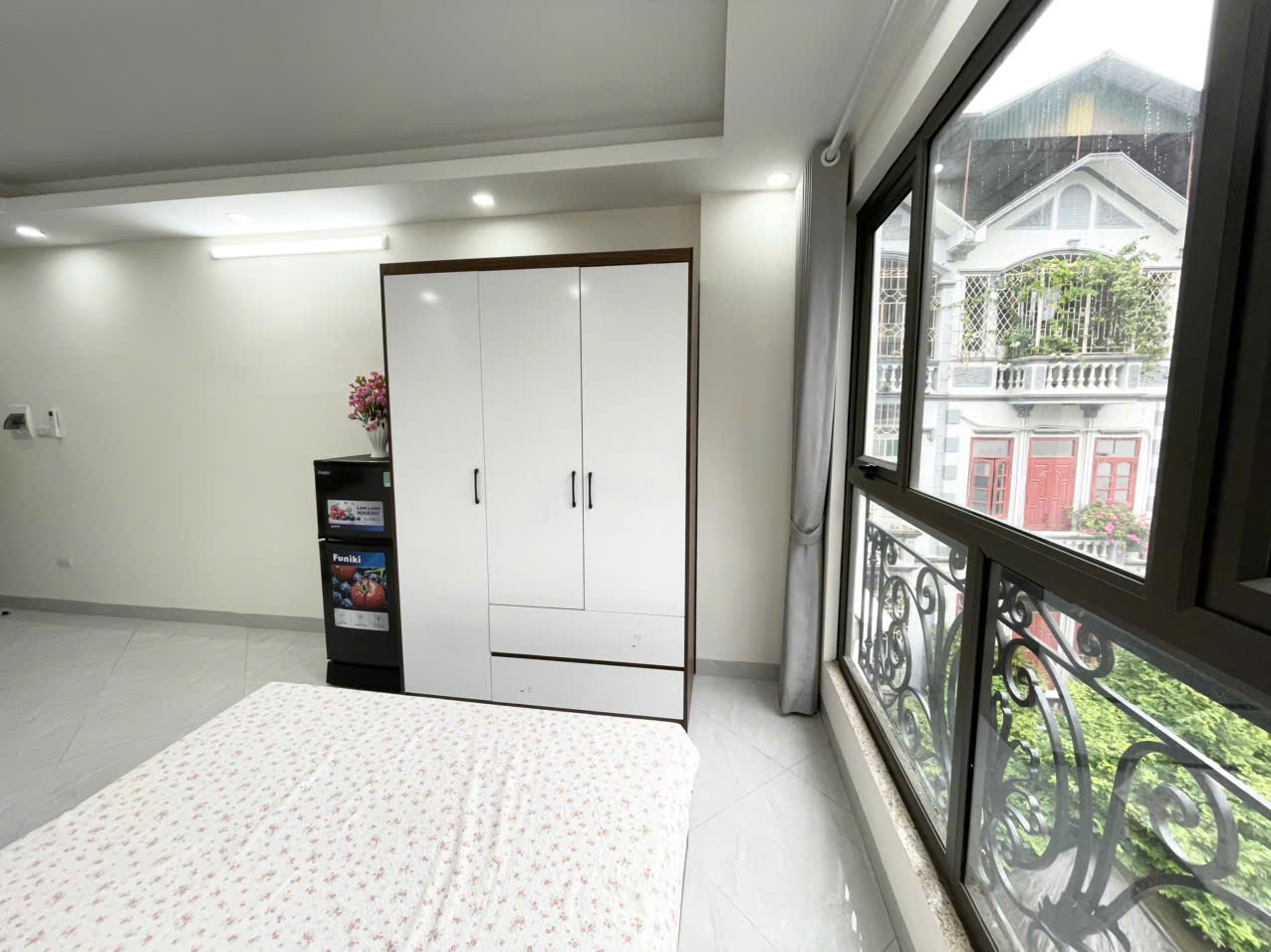 (Cực Hiếm) Căn hộ Studio cao cấp 28m2 mới khai trương ngõ 68 Cầu Giấy – Máy giặt riêng
