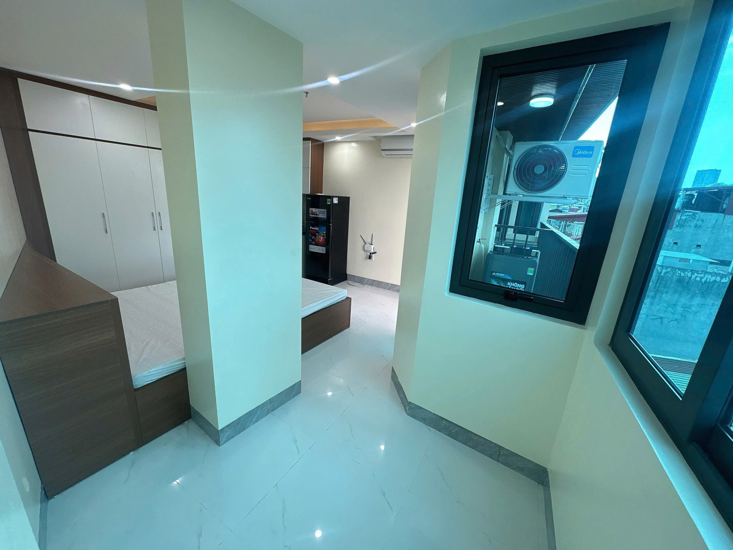 (Cực Hiếm) Căn hộ Studio cao cấp 30m2 mới khai trương tại Khâm Thiên – Máy giặt riêng-Nhận xe điện