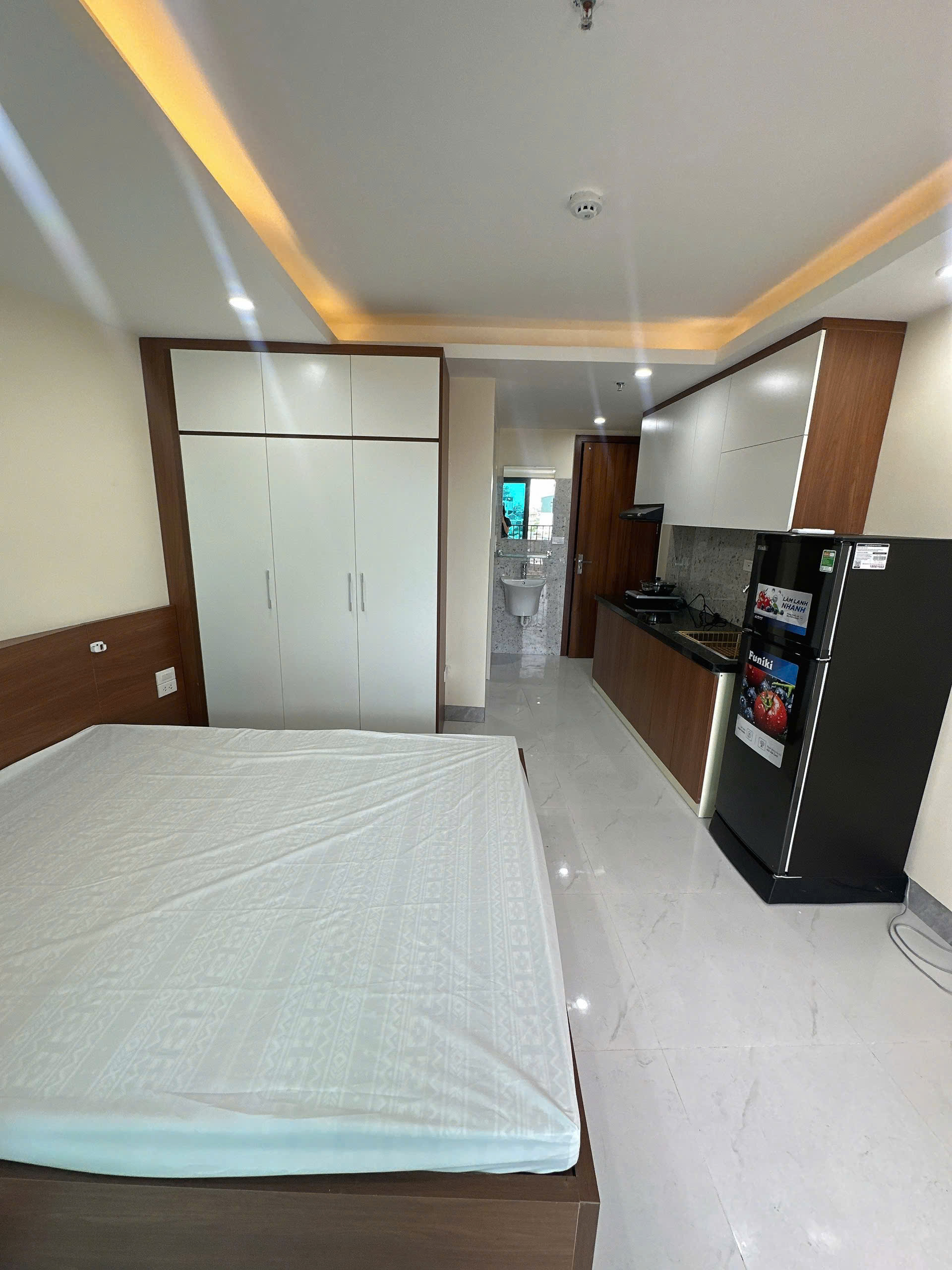 (Cực Hiếm) Căn hộ Studio cao cấp 30m2 mới khai trương tại Khâm Thiên – Máy giặt riêng-Nhận xe điện