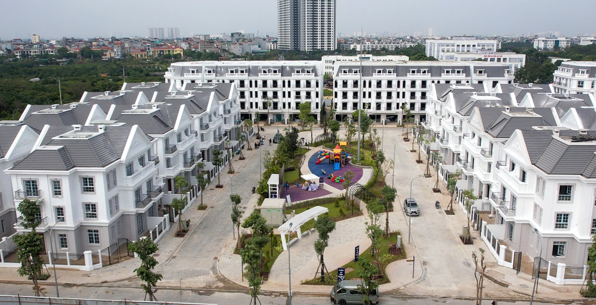 Biệt thự cạnh công viên Gia Lâm hồ điêu hoà O93117838 EUROWINDOW TWIN PARK