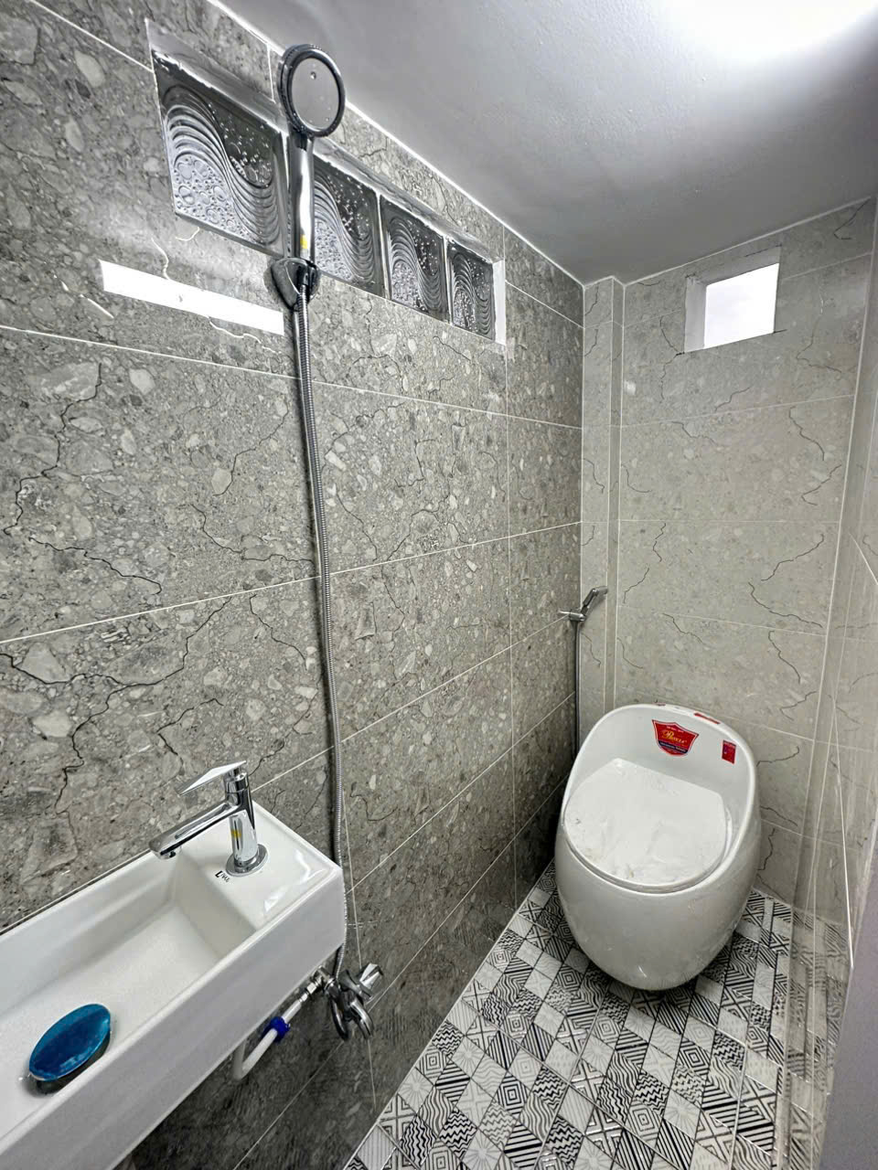 SÁT MẶT TIỀN XE HƠI 20 M 3 TẤM HƠN 1 TỶ