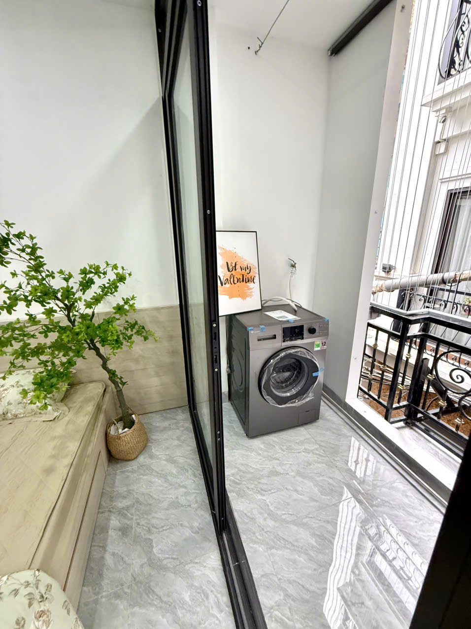 (Cực Hiếm) Căn hộ cao cấp 25m2 cao cấp tại ngõ 224/80 Hồ Đền Lừ – gần Bách Kinh Xây -Máy giặt riêng