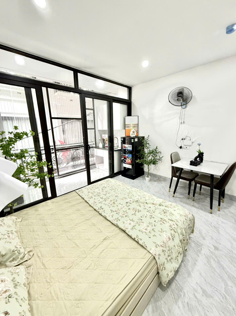(Cực Hiếm) Căn hộ cao cấp 25m2 cao cấp tại ngõ 224/80 Hồ Đền Lừ – gần Bách Kinh Xây -Máy giặt riêng