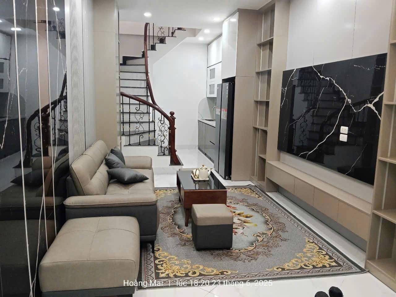 Hàng Hiếm Rẻ Tại, Tam Khương Đống ĐA 77m2, 14 tỷ, Ô TÔ ĐỖ CỬA.