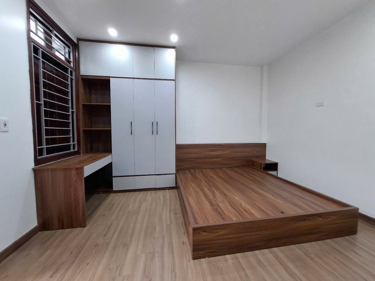 CHÍNH CHỦ BÁN GẤP 48M giá 7 tỷ TạiHoàng Ngân Thanh Xuân Ô TÔ ĐỖ CƯA.