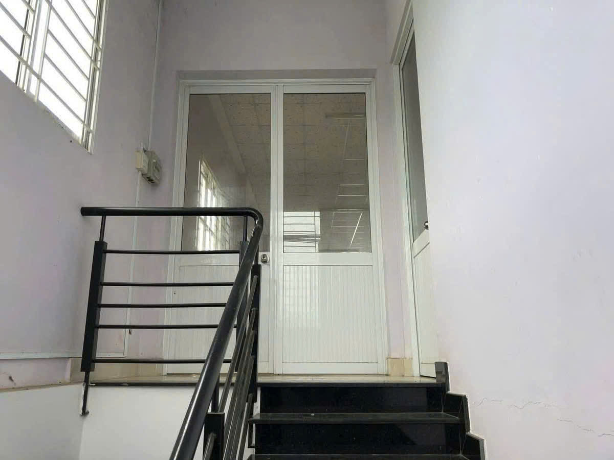 BÁN NHÀ XƯỞNG MẶT TIỀN ẤP 5 – GẦN CHỢ XUÂN THỚI THƯỢNG – HÓC MÔN
