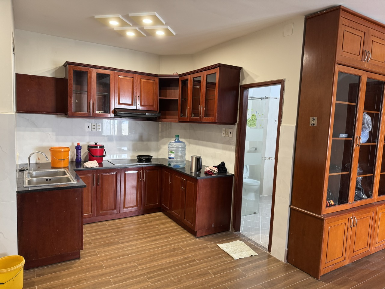 Cho Thuê Căn Hộ Chung Cư B2 – 590 Cách Mạng Tháng 8, Quận 3