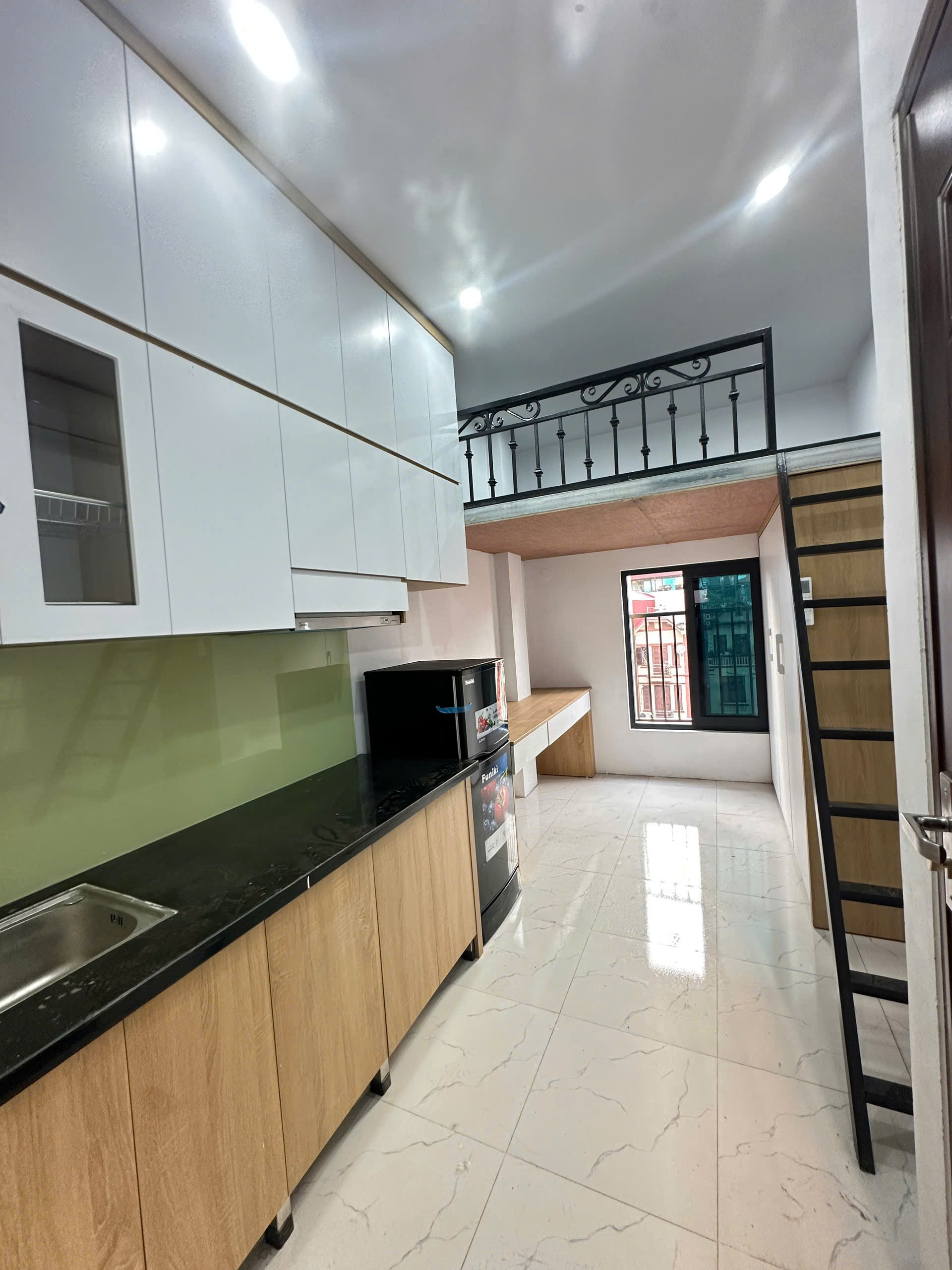 (Cực hiếm) Căn hộ Gác xép cao cấp 22m2 mới khai trương tại ngõ 44 Trần Thái Tông – Cầu Giấy