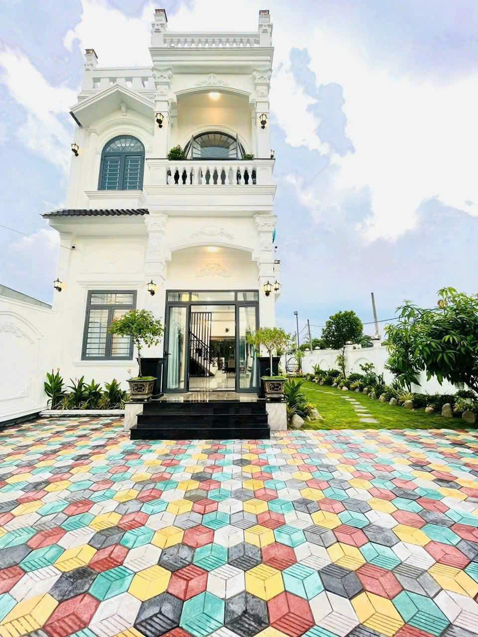 Biệt thự (12×37) góc 2 mặt tiền, đường nhựa 12m thông, Tân Hiệp 39-40, HM