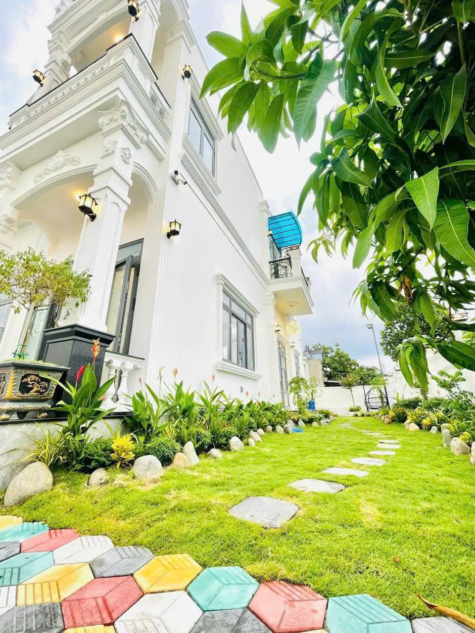 Biệt thự (12×37) góc 2 mặt tiền, đường nhựa 12m thông, Tân Hiệp 39-40, HM
