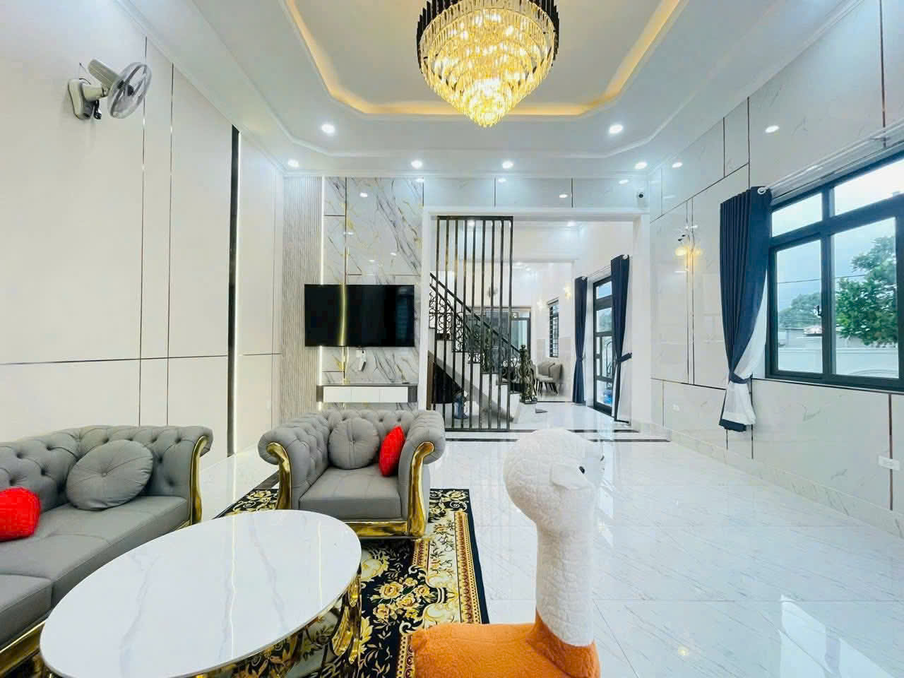 Biệt thự (12×37) góc 2 mặt tiền, đường nhựa 12m thông, Tân Hiệp 39-40, HM