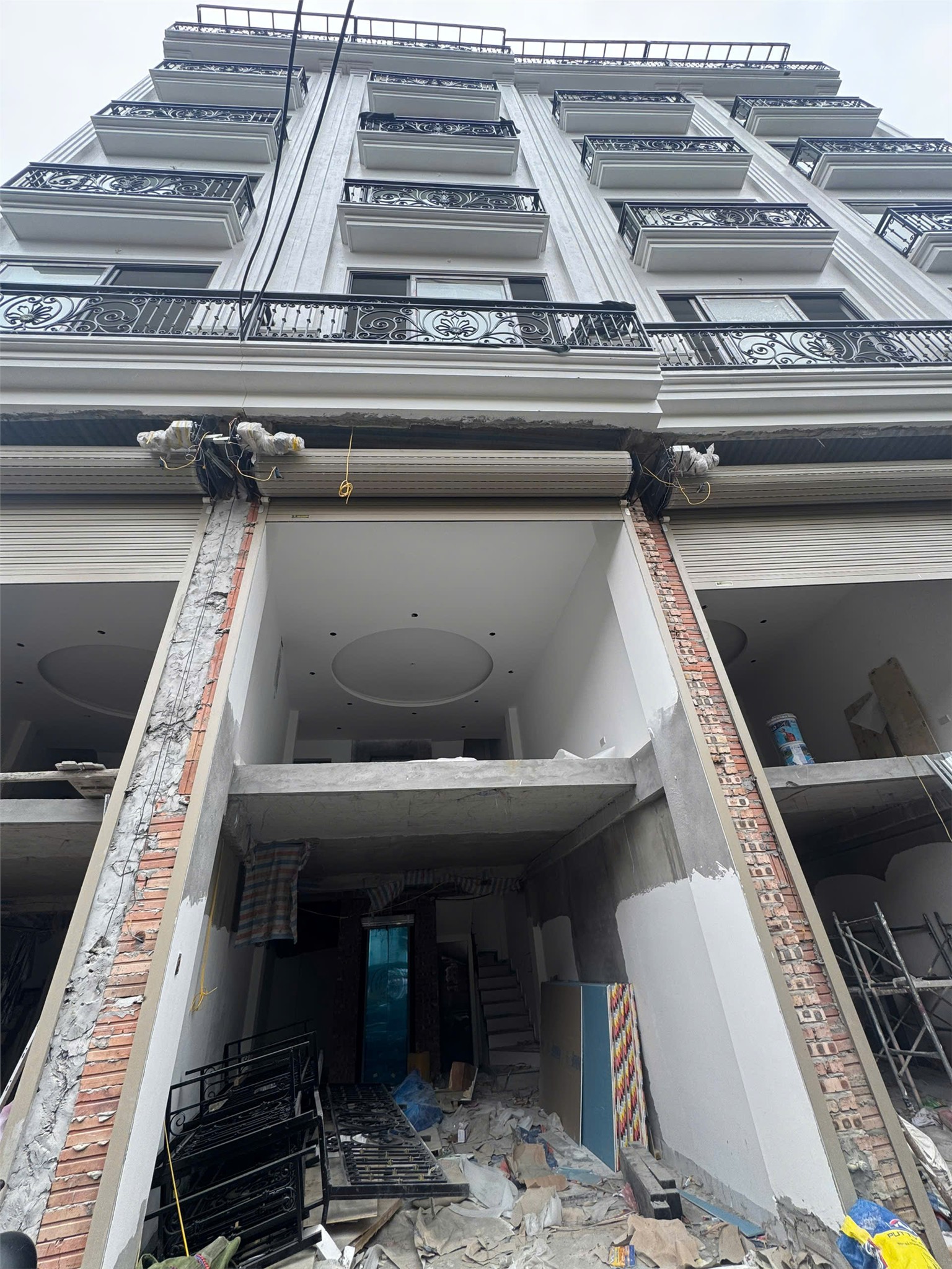 NHÀ ĐẸP- GIÁ TỐT – CẦN BÁN NHANH 10 Căn Nhà Liền Kề Tại TÂY HỒ, HÀ NỘI