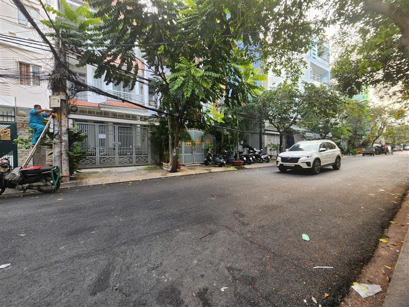 Nhà phố 3 tầng đường 77 Tân Quy, 48.3m², giá chỉ 6.5 tỷ – full nội thất