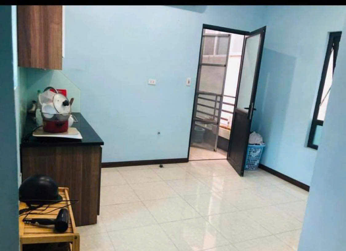 BÁN NHÀ MP ĐÊ LA THÀNH – DÒNG TIỀN ỔN ĐỊNH 50 TRIỆU/THÁNG – KINH DOANH ĐỈNH CAO – LÔ GÓC – 2 LỐI ĐI THOÁNG .