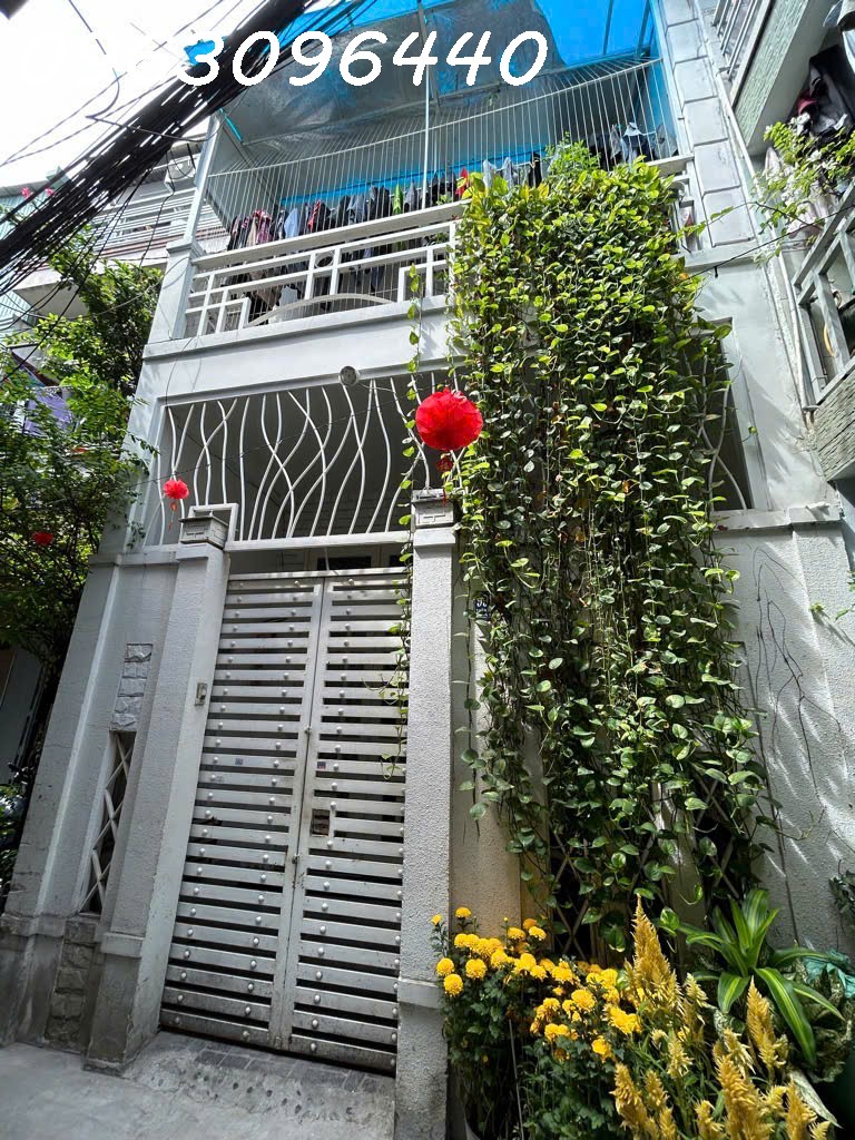 Bán Gấp Nhà Hẻm Huỳnh Tấn Phát, Quận 7, 36m2, 2 Tầng, 3PN, Sổ Đỏ, Giá Chỉ 6.1 Tỷ