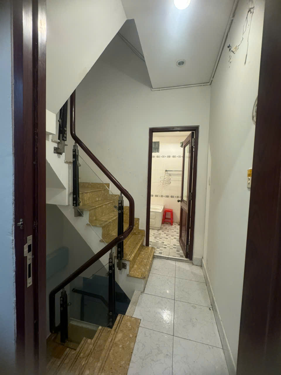 Cho Thuê Phòng – Giá Tốt, Tiện Nghi, An Ninh Mặt Tiền 114 Nguyễn Ngọc Lôc, P.14, Q.10, Hcm
