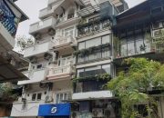 MẶT PHỐ – TRUNG TÂM PHỐ CỔ CHỢ HÀNG DA !!!!!! – CÓ MỘT KHÁCH SẠN PHỐ CỔ ĐƯỢC MỌC LÊN VỚI TÒA NHÀ 8 TẦNG CHO KHU VỰC PHỐ CỔ. CON PHỐ CỦA TÂY, CỦA DU LỊCH PHỐ CỔ .