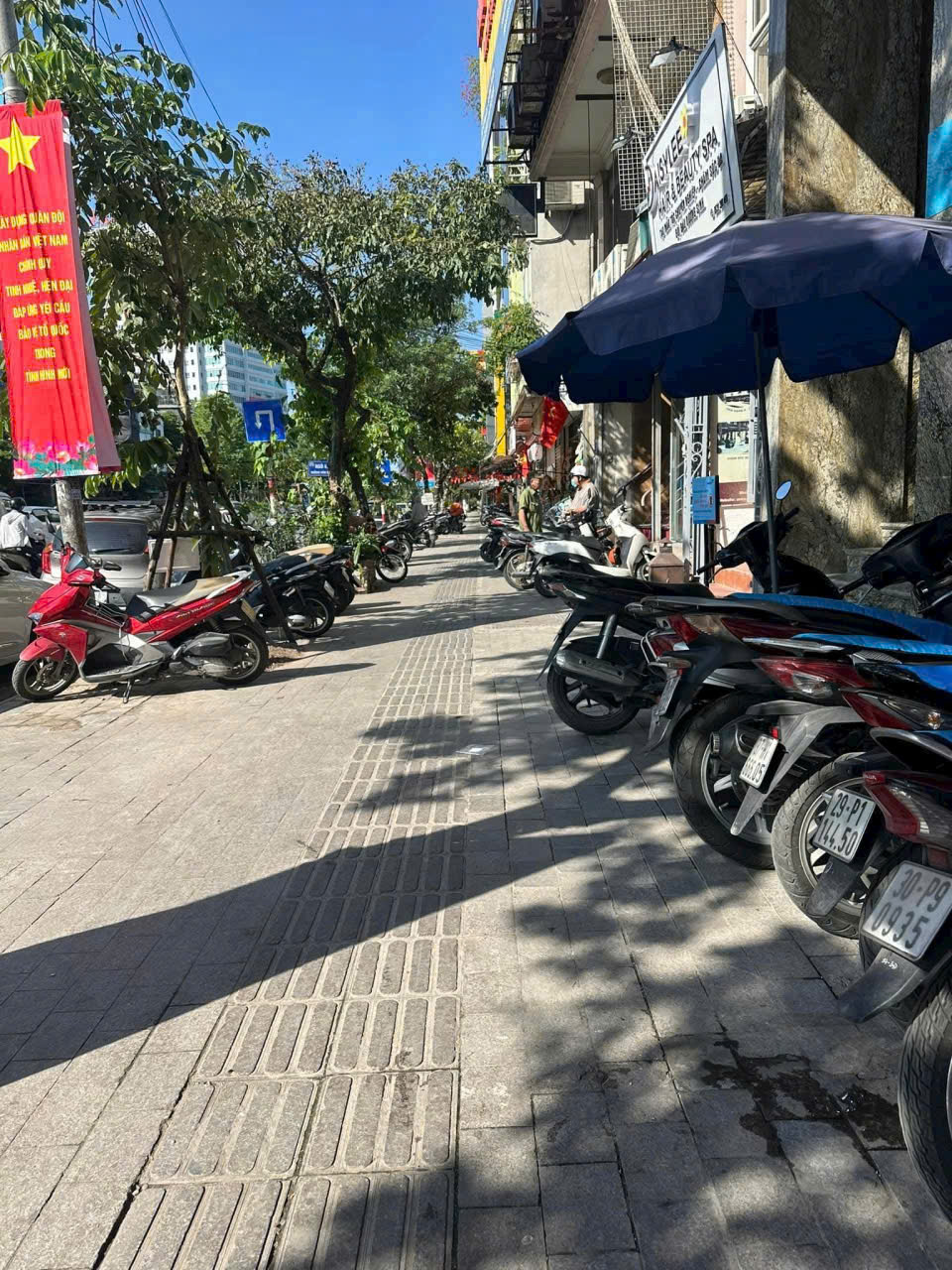 🌺 🌺 🌺 HÀNG HIẾM SIÊU HIẾM TÒA NHÀ NẰM NGAY MẶT PHỐ VĂN CAO – CẦN TIỀN HẠ GẤP 10TỶ ….DIỆN TÍCH 105M TOÀ VP 10 TẦNG….- VỈ HÈ ĐÁ BÓNG – DÒNG TIỀN KHỦNG 🌺 🌺 🌺