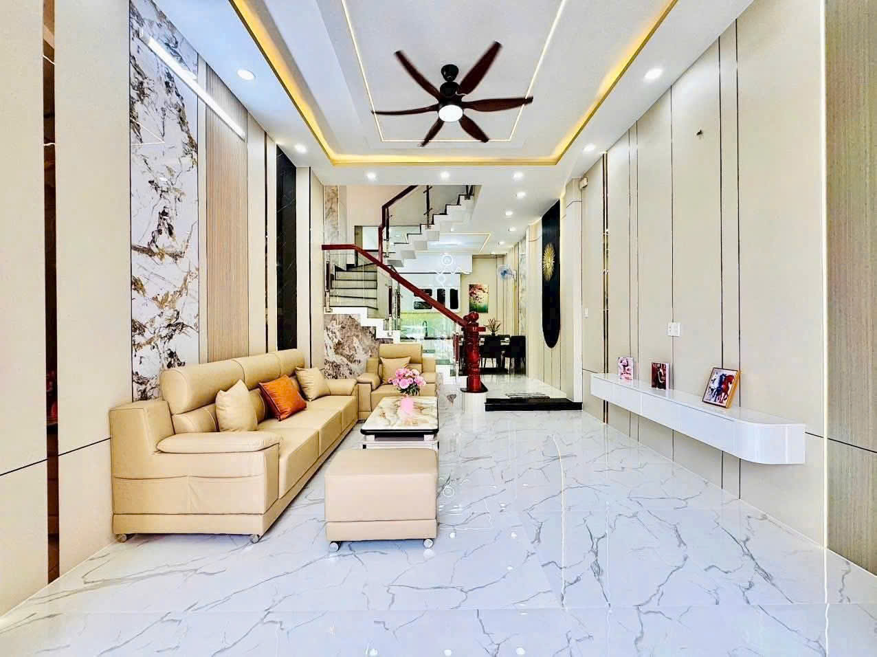 NHÀ PHỐ TÂN CỔ ĐIỂN ĐÚC 4 TẤM – 4,2×12,5 – KPL ĐỒNG BỘ – NHÀ CAO TẦNG DÂN TRÍ CAO