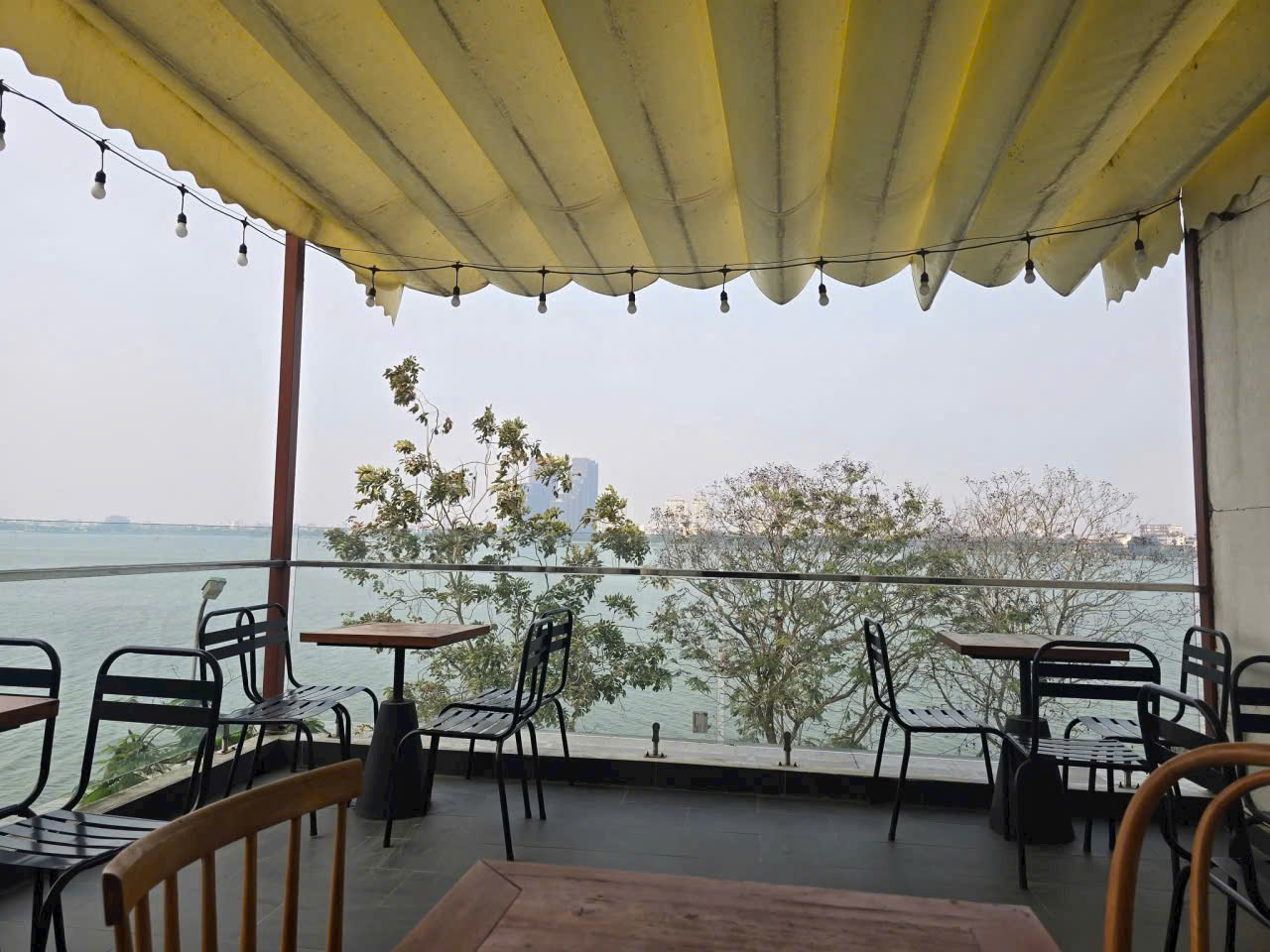SIÊU PHẨM MẶT PHỐ VIEW HỒ TÂY MẶT PHỐ TRÍCH SÀI DIỆN TÍCH 70M M NHÀ 5 TẦNG MẶT TIỀN 4,6M ĐÃ HẠ CHÀO – VỈA HÈ ĐÁ BÓNG/// – KINH DOANH ĐẮC ĐỊA.. – 1 MẶT PHỐ + 1 MẶT NGÕ – SỔ HOA HẬU
