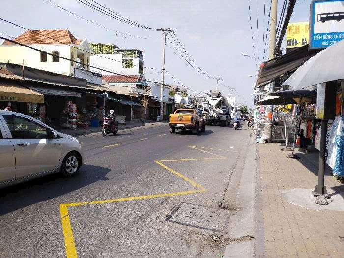 MẶT TIỀN QL50 – KINH DOANH ĐA NGÀNH – DÒNG TIỀN TRÊN 20 TRIỆU/THÁNG – 176M² – GIÁ 14 TỶ