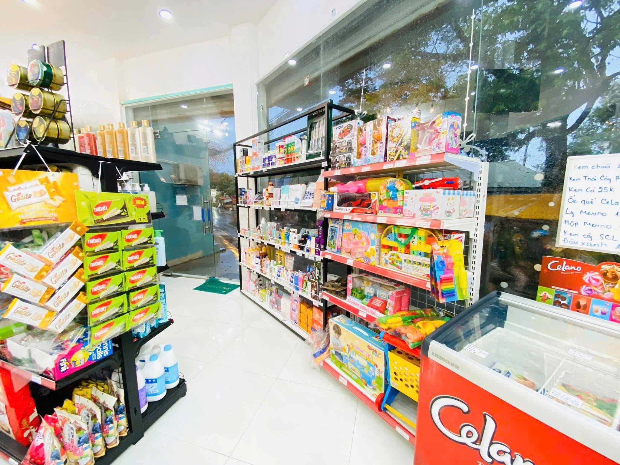 Cần cho thuê nhanh mặt bằng kinh doanh vị trí đẹp tại huyện Hóc Môn, TPHCM