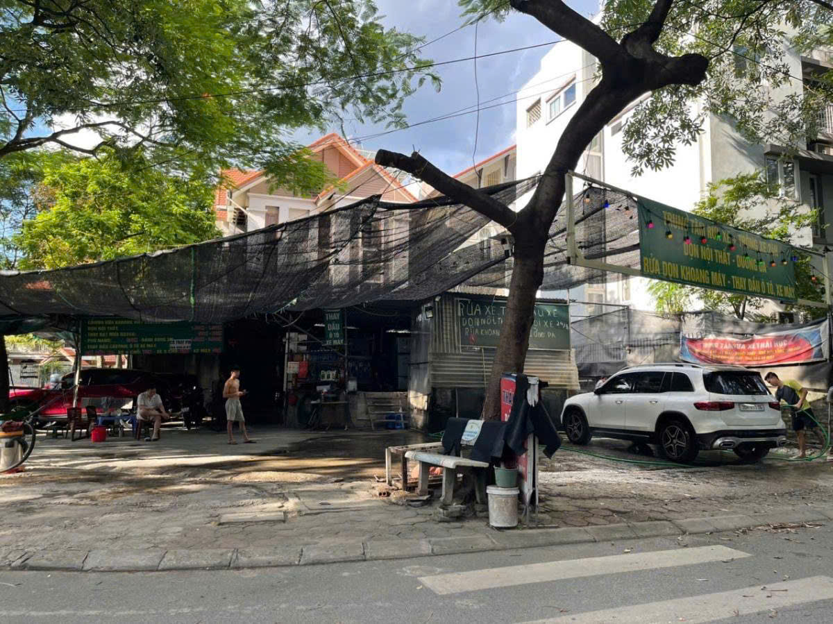 Bán nhà 5 tầng Ngô Thì Nhậm, Hà Đông. Ô TÔ TRÁNH – VỈA HÈ – KINH DOANH Giá hơn 12 tỷ. Giá rẻ nhất khu vực.