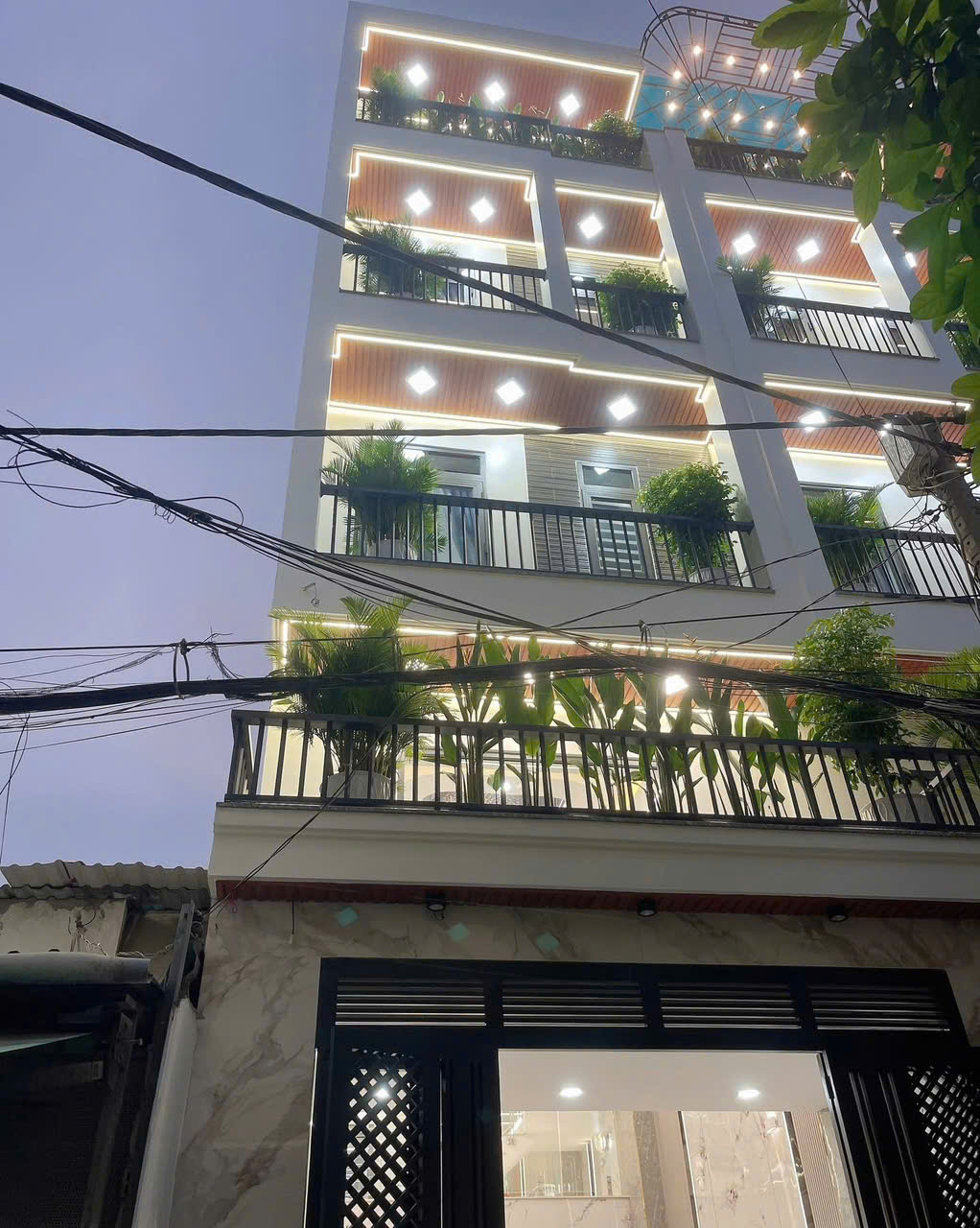 NHÀ MỚI KEN – TRỆT + LỬNG + 3 LẦU – ĐƯỜNG 6M TÂN CHÁNH HIỆP 18 – GIÁ 6,9 TỶ TL MẠNH